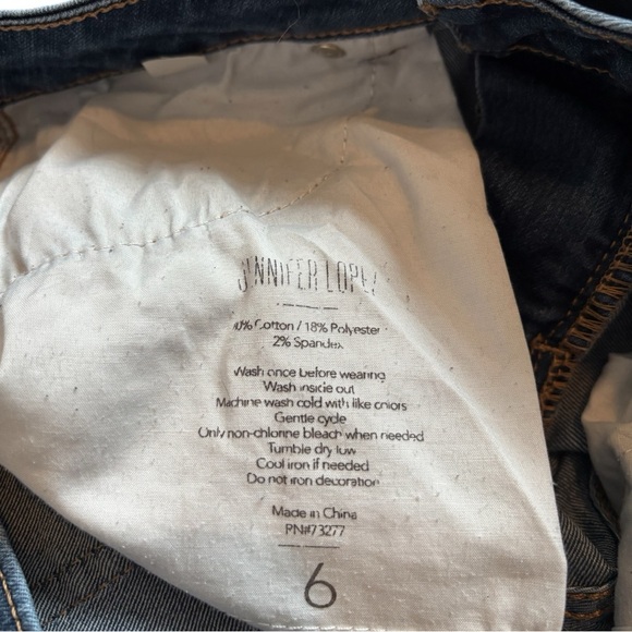 Jennifer Lopez Skinny Jeans - Picture 6 of 7